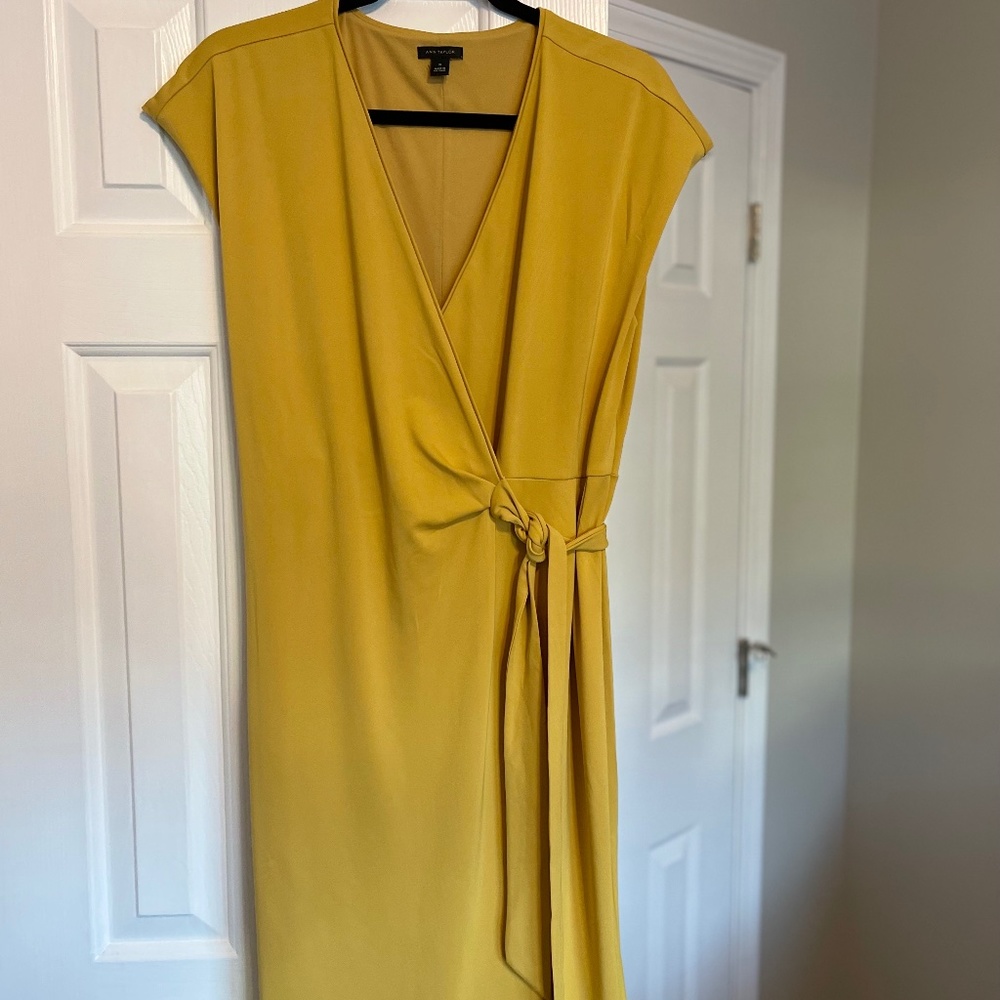 Ann Taylor faux wrap dress size 8